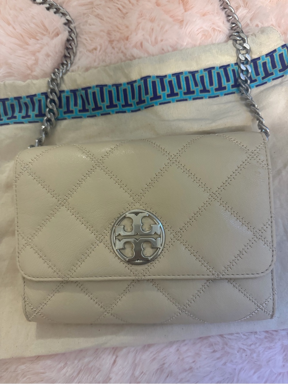⭐️Tory Burch Willa Chain Crossbody - Picture 2 of 6